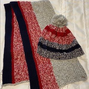 Hilfiger matching scarf & hat set